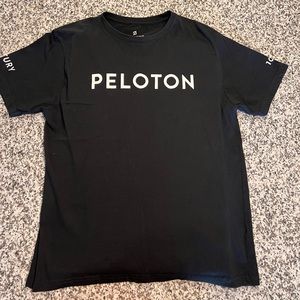 Small peloton shirt no stains like new